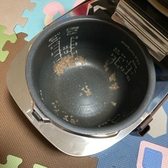 【釜塗装剥がれあり】Panasonic 炊飯器 SR-HX10E1の画像
