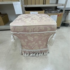 アンティークスツール①四角の画像