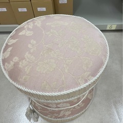 アンティークスツール②丸型の画像