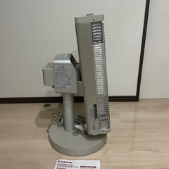 ダイキン 遠赤外線暖房　セラムヒート ERFT11XSE8 2020年製　高年式の画像