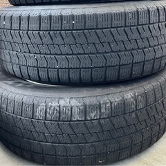 (お話中)スタッドレスタイヤ 185/60R15の画像