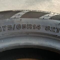 超バリ山！！令和６年製アプタニー(APTANY) サマータイヤ RP203 175/65R14 82T 4本セット中古品走行500㌔イボも有り！！の画像
