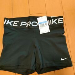NIKEウィメンズトレーニングパンツMサイズの画像
