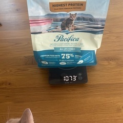 【お話中】うちの猫が食べないキャットフード2種要りませんか？の画像