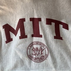 MIT(マサチューセッツ工科大学)パーカーの画像