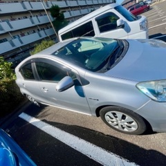 トヨタアクアハイブリッド８１００００　km 強力な衝突センサー付きの画像