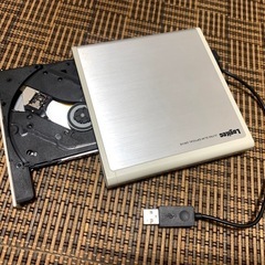 DVDプレイヤー スマホホルダーの画像