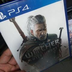 ps4　ソフト３本の画像