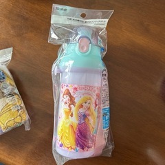 水筒とおしぼりケース付きの画像