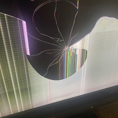 液晶テレビ 画面割れの画像