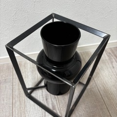 黒　花瓶の画像