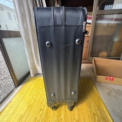 キャリーケースの画像