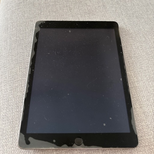 iPad 第5世代　Wi-Fiモデル