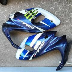 スズキ SV 400 フロント カウル　の画像