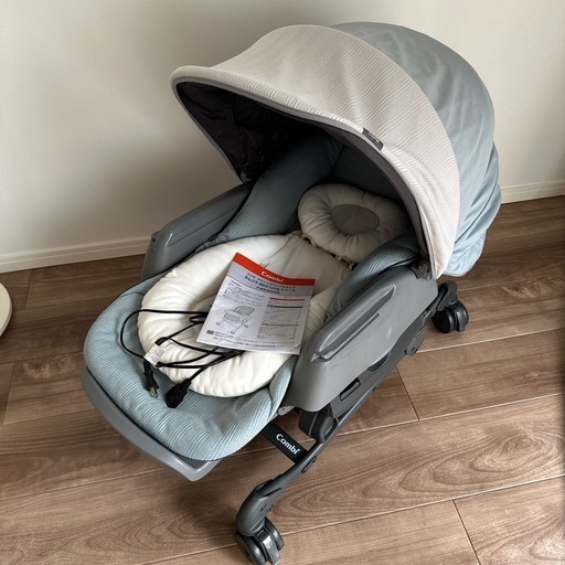 取引中【美品】①コンビ　ネムリラ　AUTO SWING BEDI Long 電動