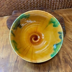 【茶道具】配送可能　時代物 九谷焼 五代目 中村秋塘 作 三彩 茶碗 共箱 在銘 良品 作家物 抹茶碗 骨董 茶器 古玩 煎茶道具 懐石道具の画像