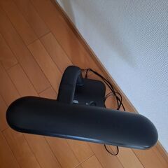 勉強机の照明器具（デスクライト）の画像