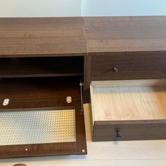 テレビボードの画像