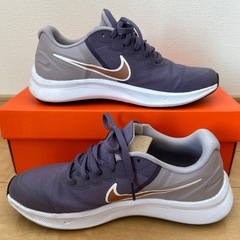 NIKE スニーカー　24cmの画像
