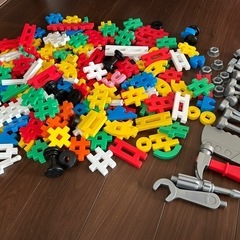 学研のニューブロック　バリューセットと工具セットの画像