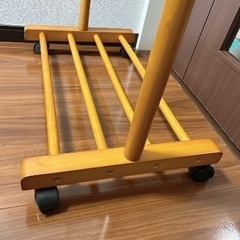 ハンガーラックの画像