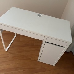 （受渡決まりました）IKEA ミッケ　デスク　　ホワイト