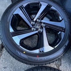 トヨタ ライズ ハイブリッド Z 純正 中古タイヤホイール 6J 17インチ PCD100 5穴 +40 ハブ54の画像