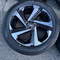 トヨタ ライズ ハイブリッド Z 純正 中古タイヤホイール 6J 17インチ PCD100 5穴 +40 ハブ54の画像