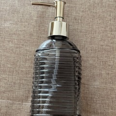 ◆【新品！】ガラス製 ディスペンサー 2本セット✳︎瓶 ポンプ◆洗剤 化粧水の画像