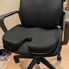 オフィスチェア　500円（座、低反発クッション付）の画像