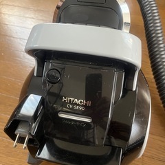 HITACHI サイクロン式クリーナーです☆の画像