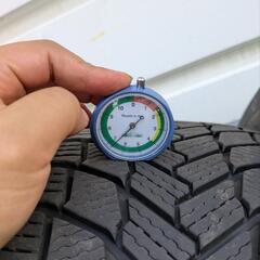 225/55R18　スタッドレスタイヤの画像