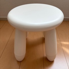 IKEAイケア　マンムット　子供用スツールの画像
