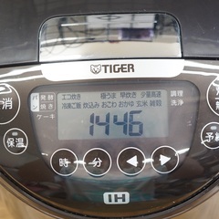 TIGER タイガー IHジャー炊飯器 1升炊き 1.8L JPW-D180 ブラウン 23年製 大型炊飯器の画像