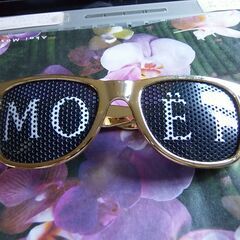 MO　ET　サングラス！ゴールド色！格好良いデザイン！御使用下さい。の画像