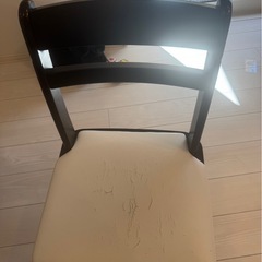 伸縮式ダイニングテーブル4点セットの画像