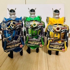 仮面ライダーウィザードフィギュア3体の画像