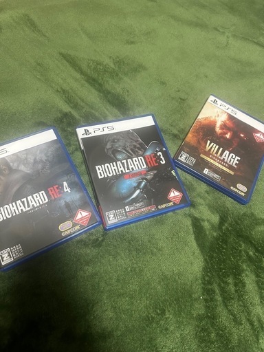 【値下げ】PS5（箱付き）バイオre4、re3、8セット 値下げ】PS5（箱付き）バイオre4、re3、8セット 【公式通販】