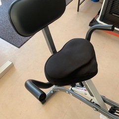 美原店 アルインコ コンフォートバイクⅡ AFB4309WX 背もたれ・エクササイズバンド付き 折りたたみ エアロバイクの画像