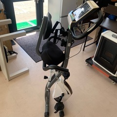 美原店 アルインコ コンフォートバイクⅡ AFB4309WX 背もたれ・エクササイズバンド付き 折りたたみ エアロバイクの画像