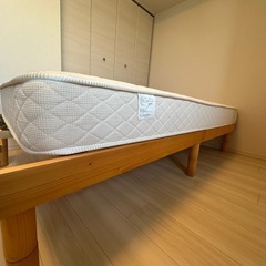 (片方可)シングルベッドとマットレスの画像