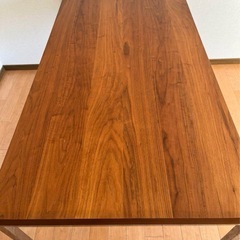 bo concept ダイニングテーブルの画像