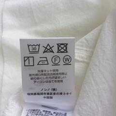 レディース白シャツの画像