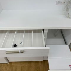 【ドリーム川西店御来店限定】ニトリ/3枚扉オープンボード/クリーニング済み 【2125560000019690】の画像