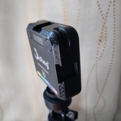 美品  SISFUNG LEDライト 脚立付き  USB口の画像