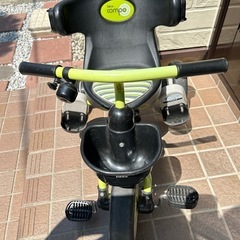 三輪車の画像