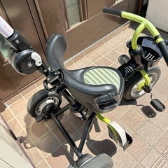 三輪車の画像