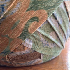 パリス製エミリオロバのアートフラワーの画像