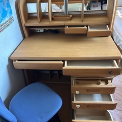 学習机  現地引き取り可能な方 貰って下さい
の画像