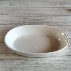 グラタン(カレー)用皿とアイス(デザート)用ガラスカップの画像